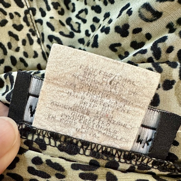 Mark Wong Nark Women’s Sleeveless Leopard Print Top. Size Small - Picture 15 of 16